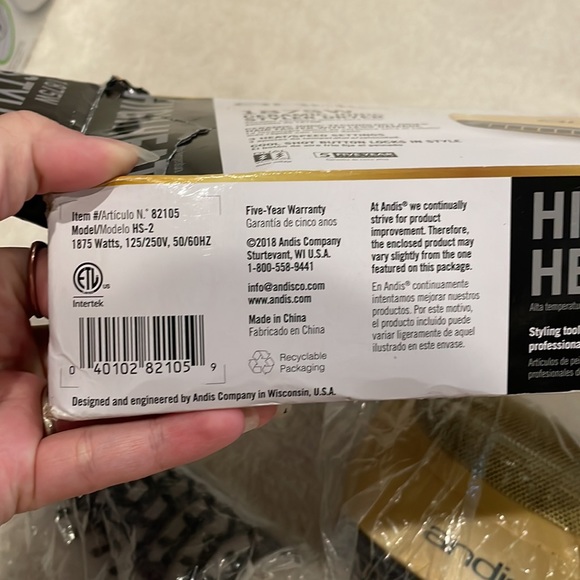 Andis Hair Dryer Ceramic Ionic Styler - Open Box Condition - 2 attachments lost - Picture 5 of 7